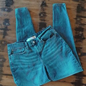 Levi Strauss Signature Mid Rise Skinny Jeans. Sz 12L. Excellent conditio…